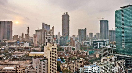 日本女生来中国旅游后,晒城市照片,印度网友:这不可能是中国